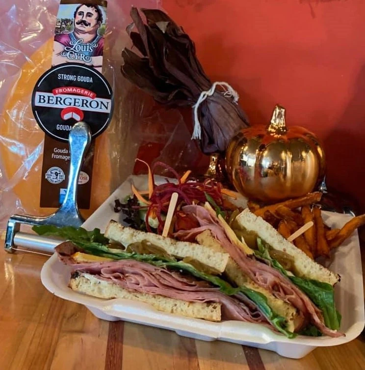 Resto-Pub Le Sainte-Emmélie,Leclercville