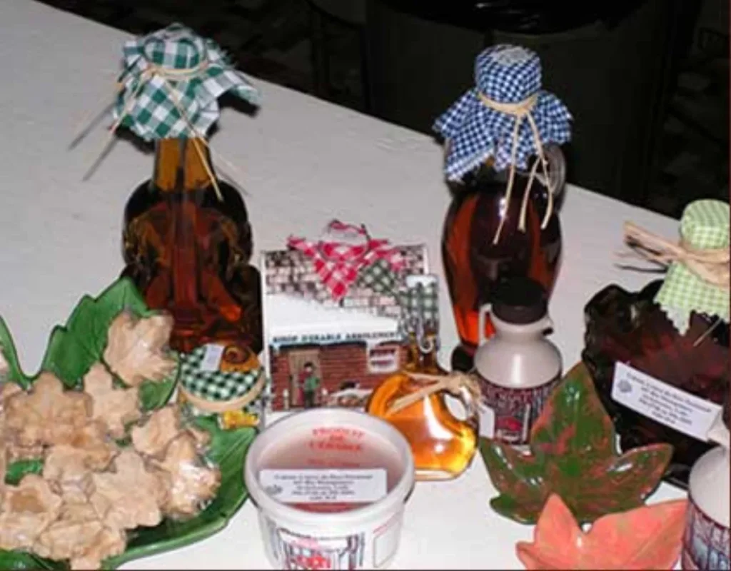 Produits à base d’érable sur une table